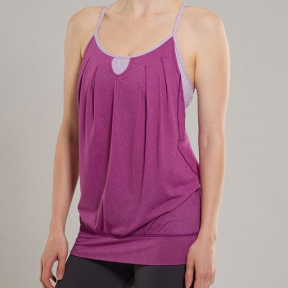Lululemon Let it Loose tank with bra - Picture 4 of 6
